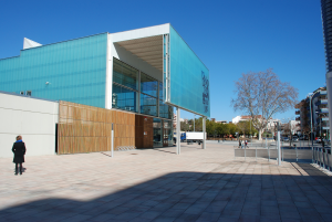 Biblioteca i arxiu municipal Ernest Lluch