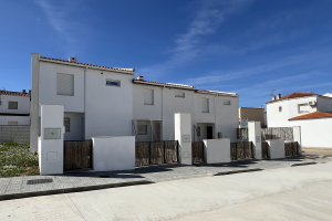 3 VPO UNIFAMILIARES EN RIBERA DEL FRESNO (BADAJOZ), viviendas demostradores del Proyecto LIFE ReNatural NZEB
