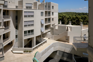 111 Habitatges al carrer Guipúscoa of Terrassa