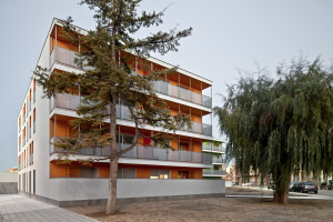 44 Habitatges VPO a l'antiga Guardia Civil barracks Mollerussa
