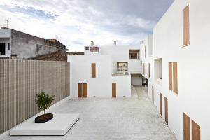 SOCIAL HOUSING IN SA POBLA