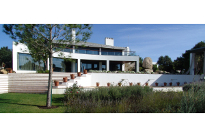 Habitatge, pavelló, piscina i jardí a St. Andreu de Llavaneres