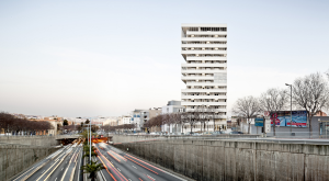 Torre Júlia. 77 casas na Via Barcelona Favència